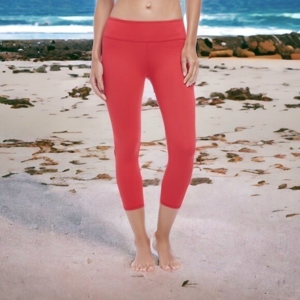 FABLETICS Women’s Pink Salar Capri 7/8 Compression Leggings XS NWT